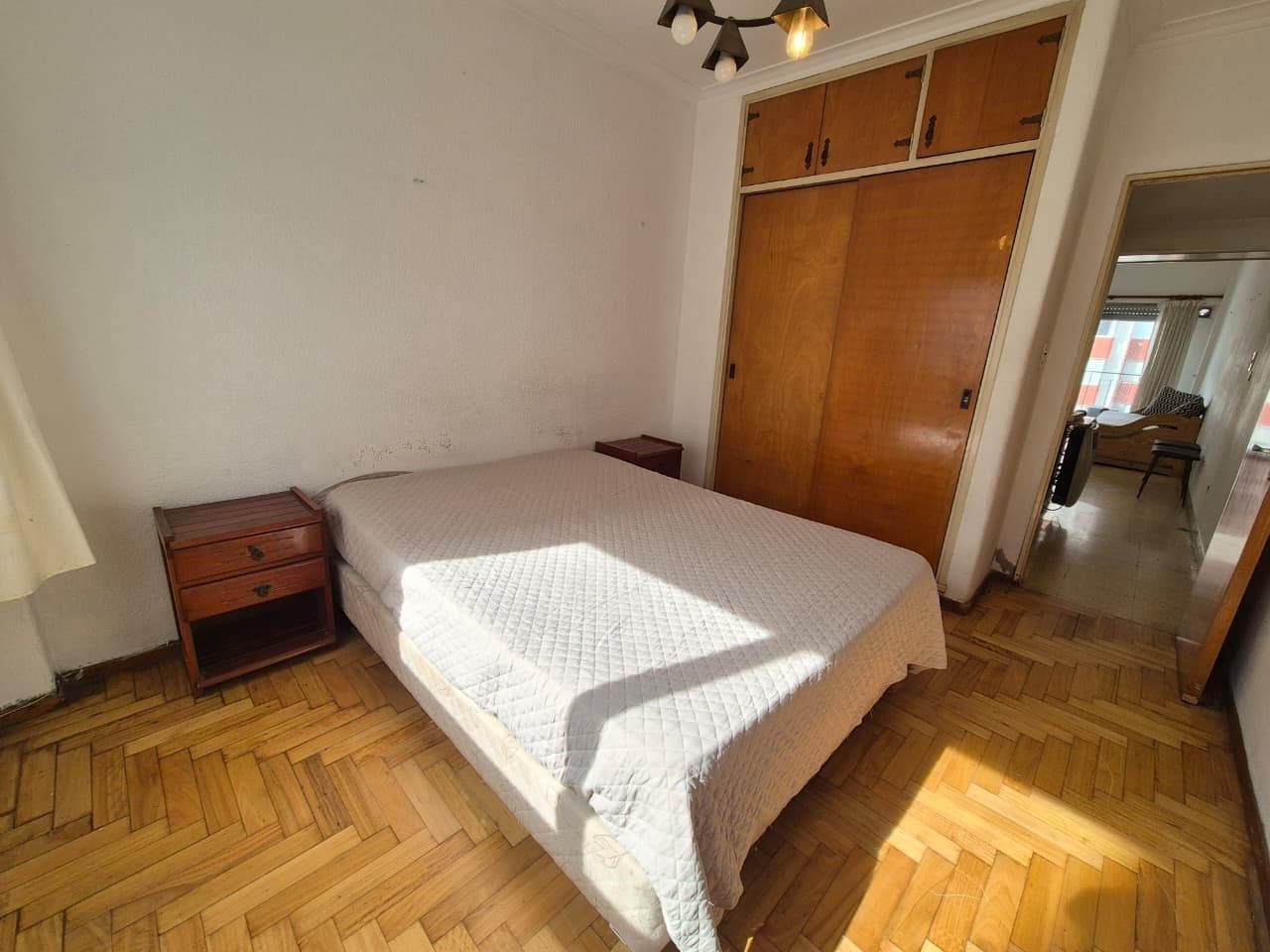2-Room Street-Facing Apartment for Sale with a Balcony