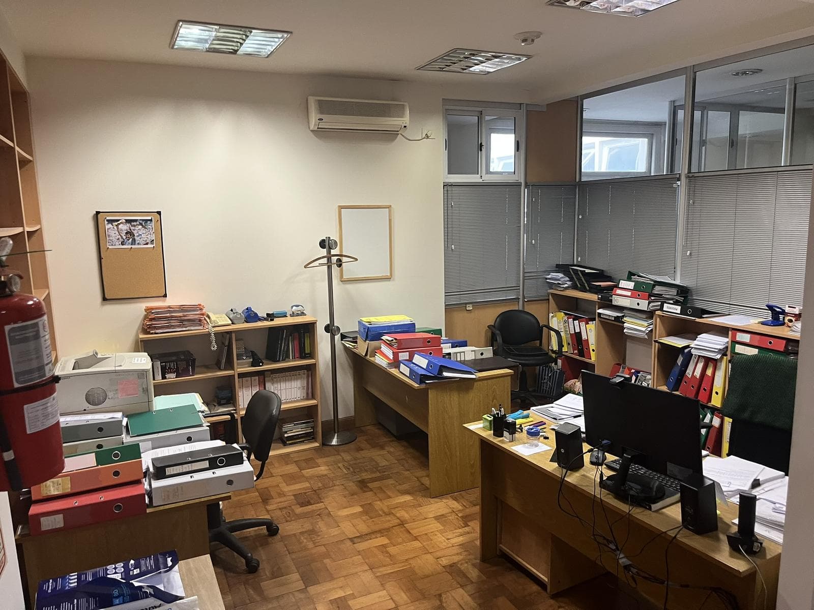 7-Room Office for Sale - Entire Floor with Front and Back Entrances