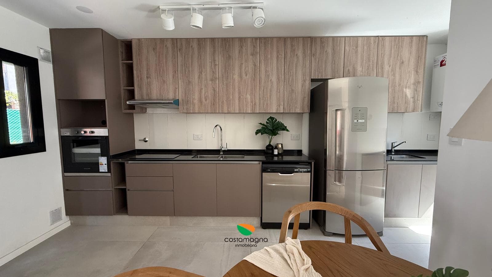 Brand-new 2-bedroom apartment for sale in Barrio Jardín
