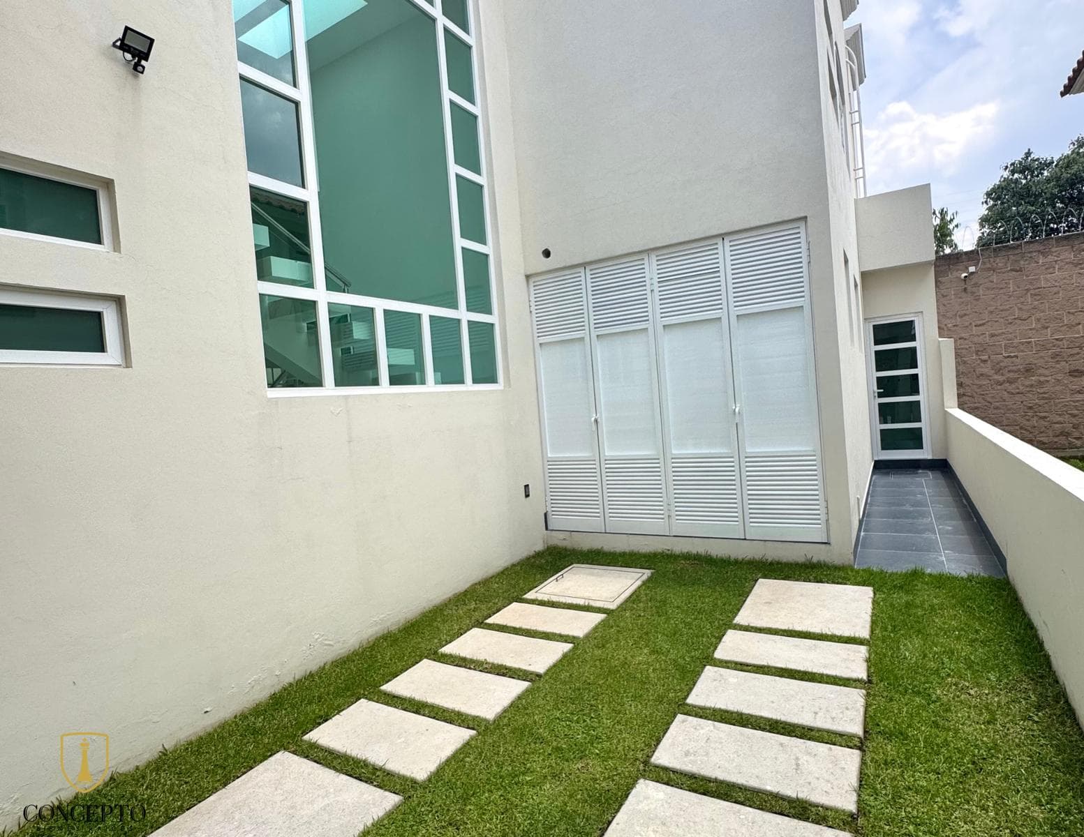 Modern House, Type 1