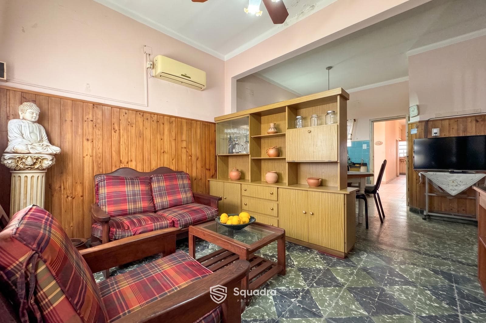 FOR SALE - 3-bedroom house on the main street with a garage and a covered patio - Echesortu neighborhood, Rosario.