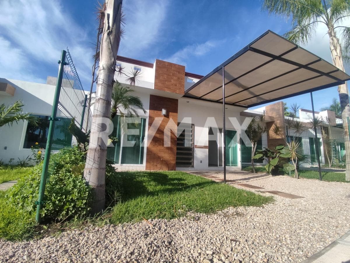 House for Sale in Morelos, Otilio Montaño, Cuautla