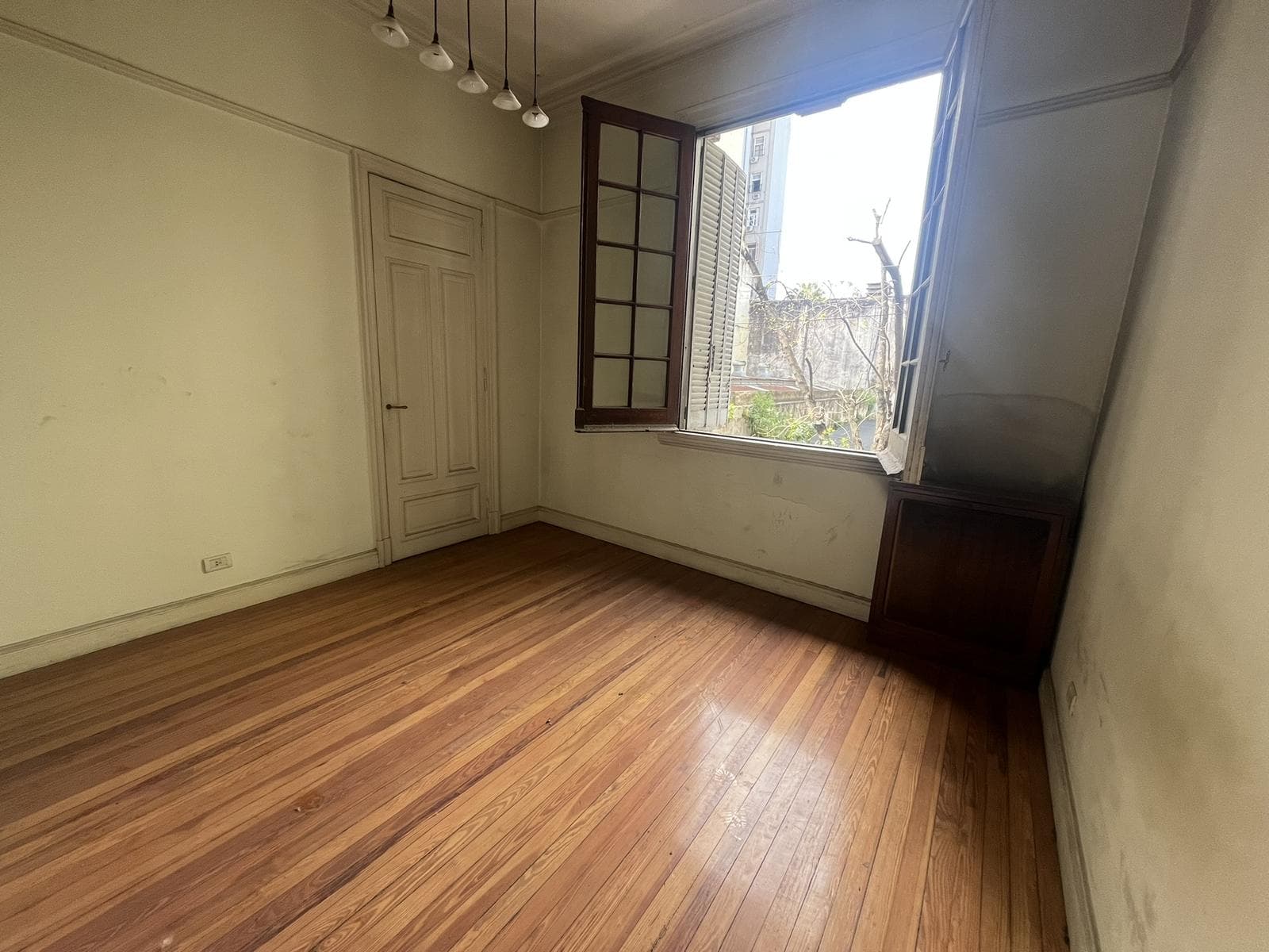 Departamento en Venta de estilo francés, 150 m² — Monserrat