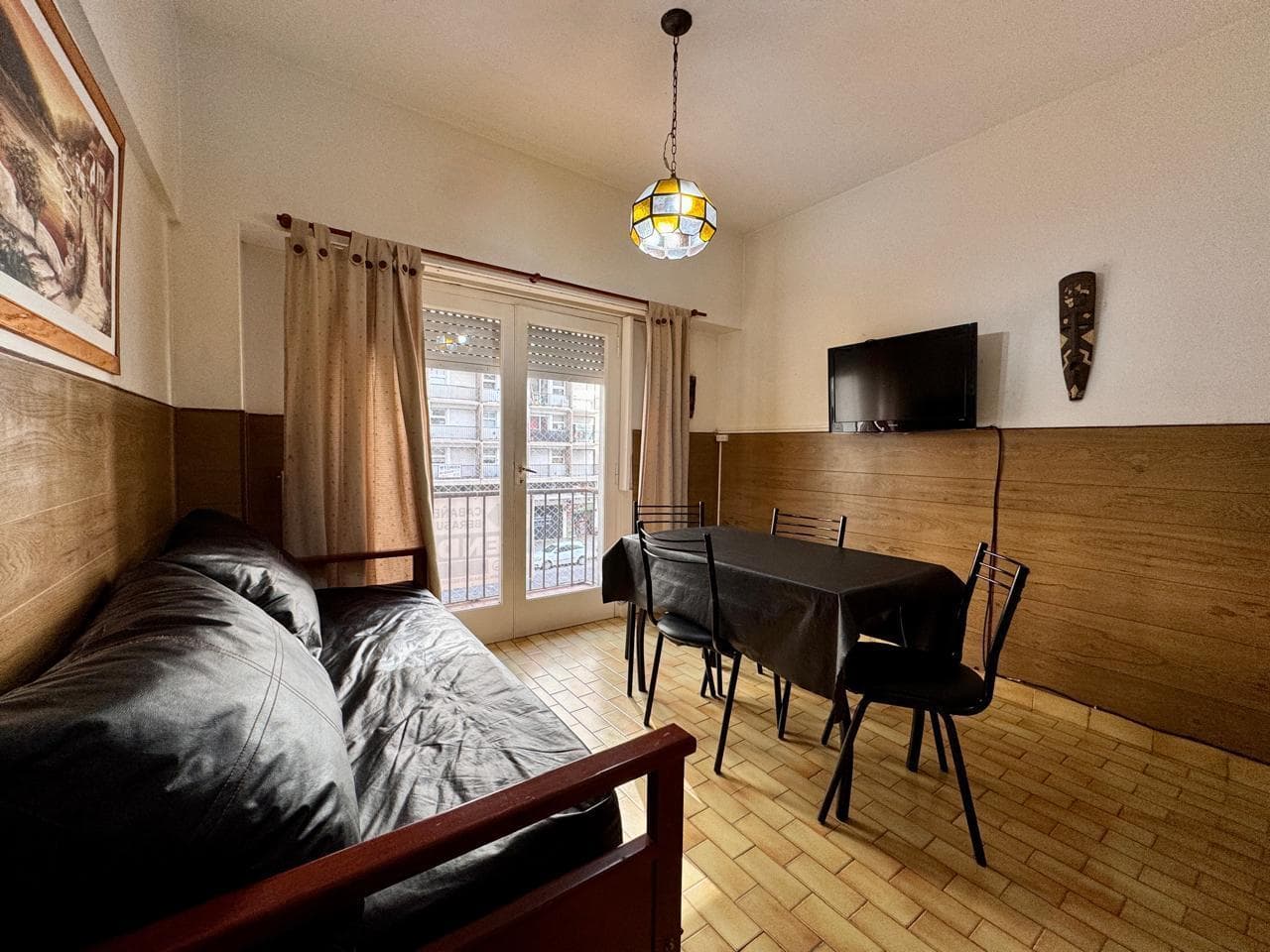 2-Bedroom Apartment for Sale on the Street Side of Av. Colón