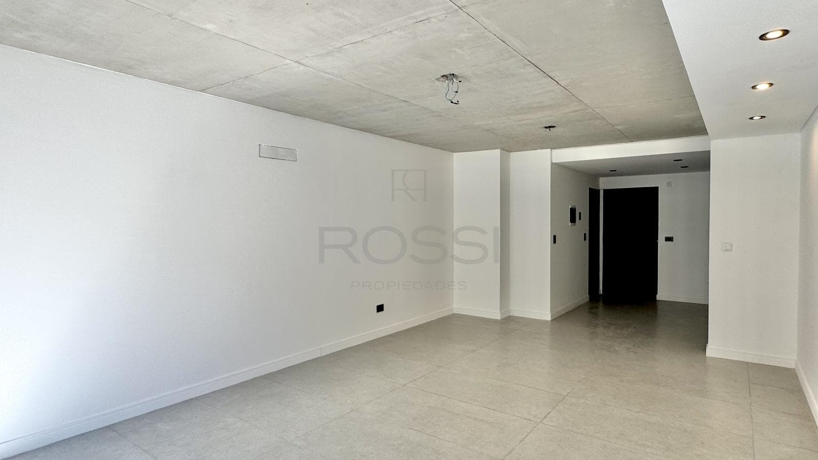 Brand-new studio apartment | Patio and grill | Amenities | Suitable for professionals | Leloir Park