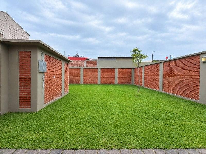 House in a condominium complex in the Bosque de las Fuentes Residential Subdivision