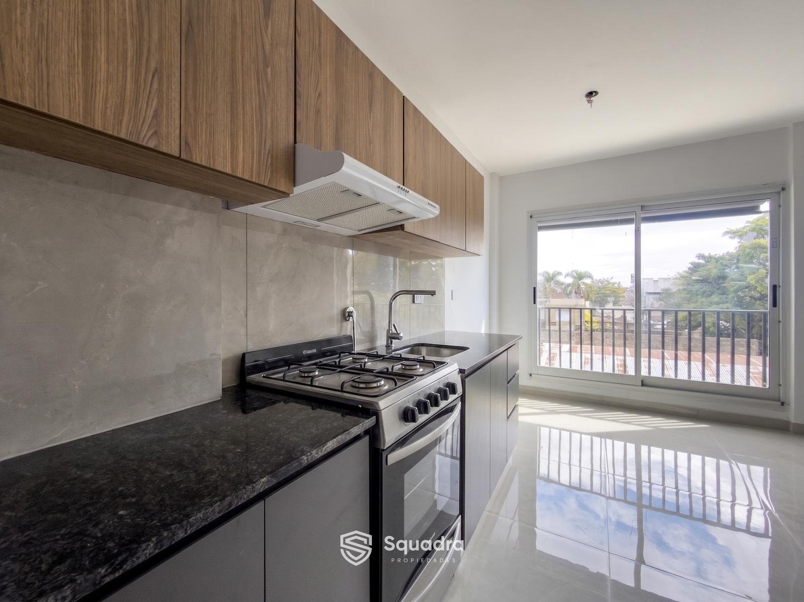FOR SALE | FINANCING AVAILABLE - 2-bedroom, 2-bathroom duplex with a balcony. Brand-new - Luis Agote, Rosario.