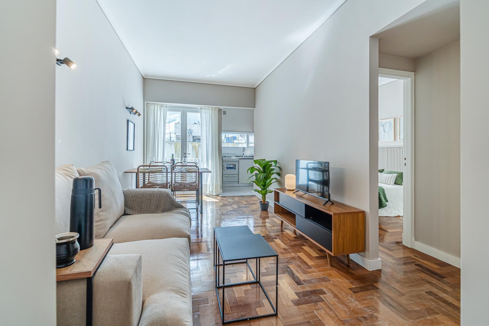 Apartment in Downtown