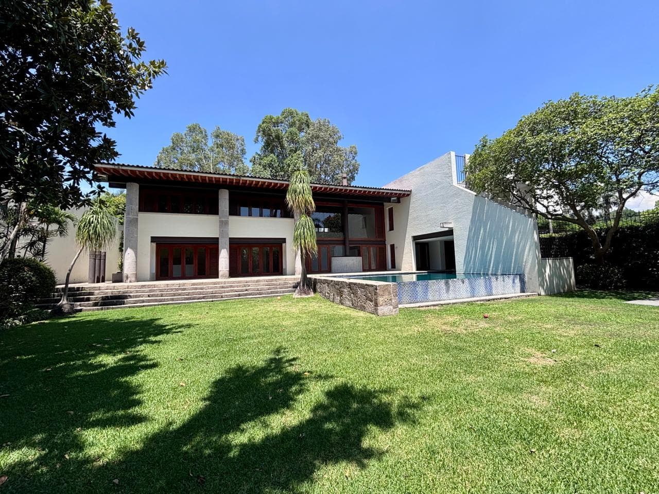 HOUSE FOR RENT IN THE LEÑEROS SUBDIVISION, VISTA HERMOSA, CUERNAVACA