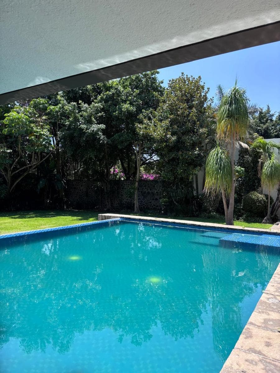 HOUSE FOR RENT IN THE LEÑEROS SUBDIVISION, VISTA HERMOSA, CUERNAVACA