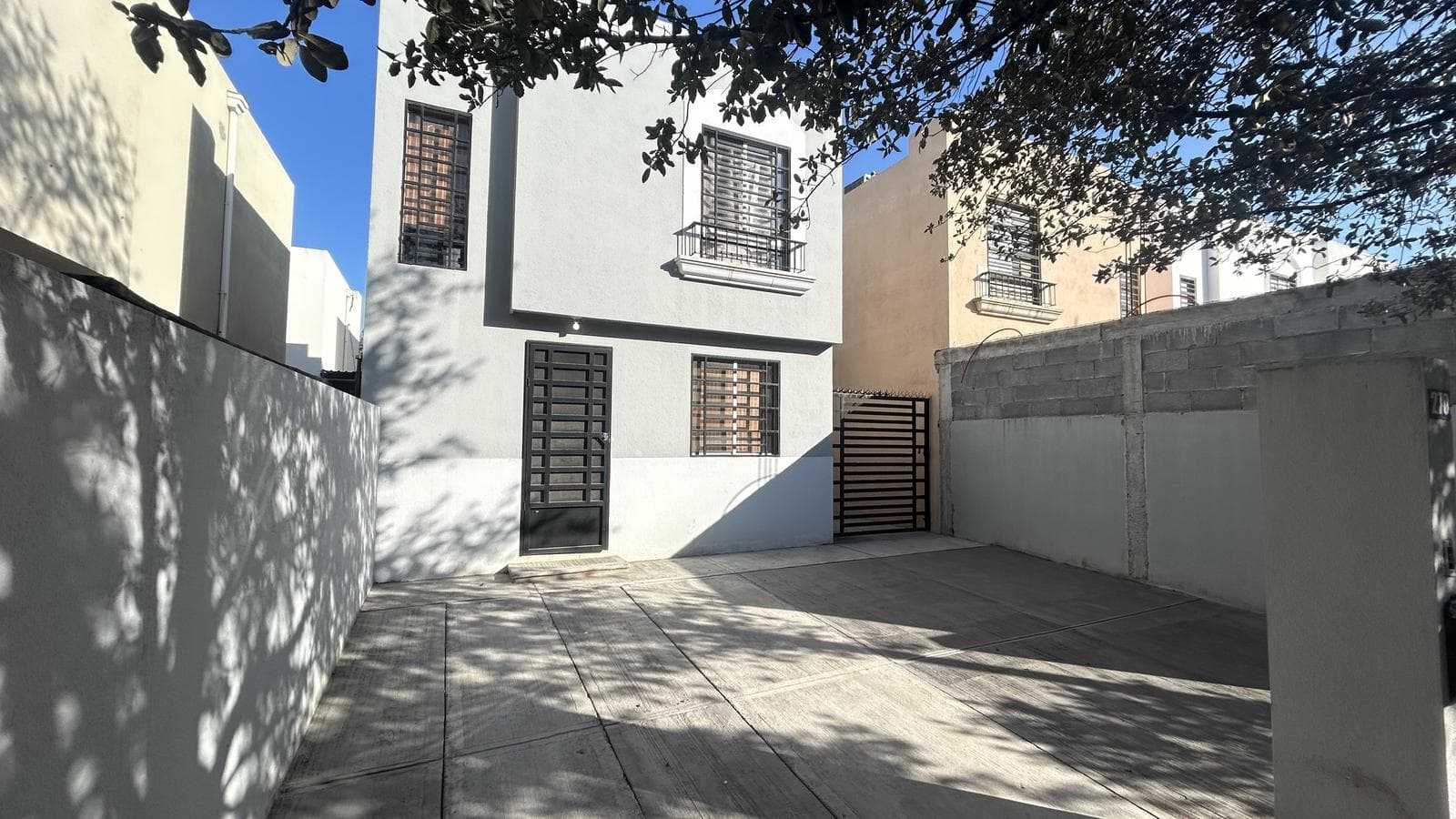 House for Rent a Few Blocks from Lincoln Avenue and Libramiento