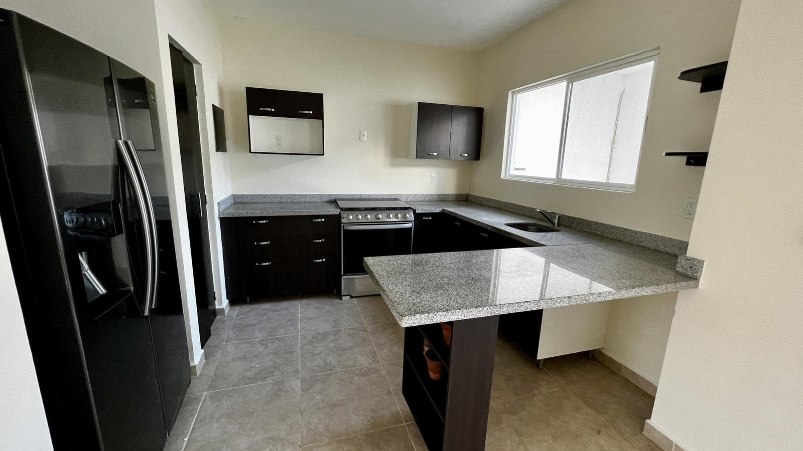 UNFURNISHED HOUSE FOR RENT IN LA JOYA