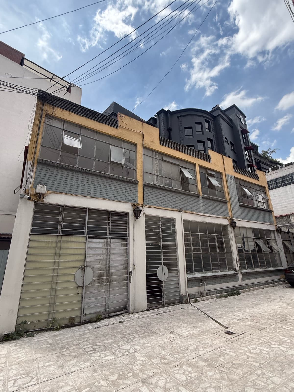 House for sale in Naples, Benito Juárez—needs remodeling