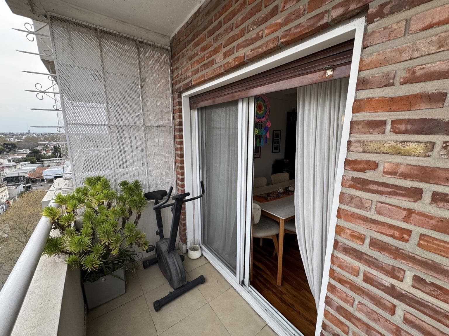 3-ROOM DUPLEX FOR SALE (CONESA AREA) – SPACIOUS BALCONIES, HIGH CEILINGS, AND UNOBSTRUCTED VIEWS OF THE RIVER