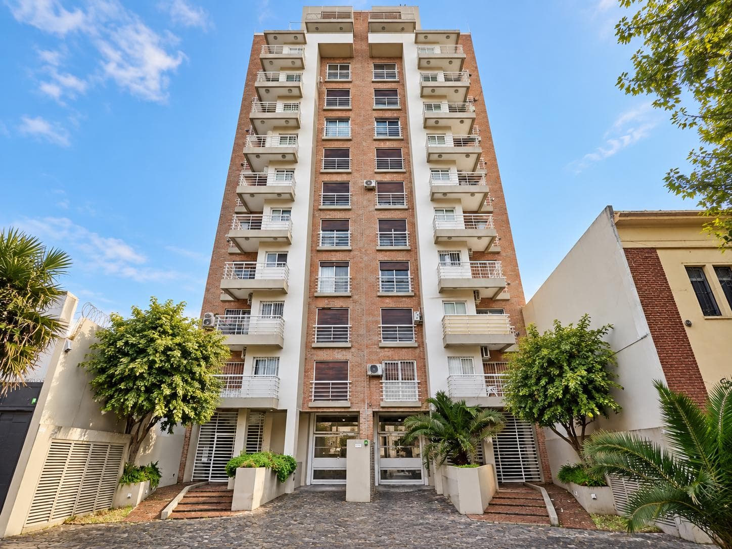 3-ROOM DUPLEX FOR SALE (CONESA AREA) – SPACIOUS BALCONIES, HIGH CEILINGS, AND UNOBSTRUCTED VIEWS OF THE RIVER