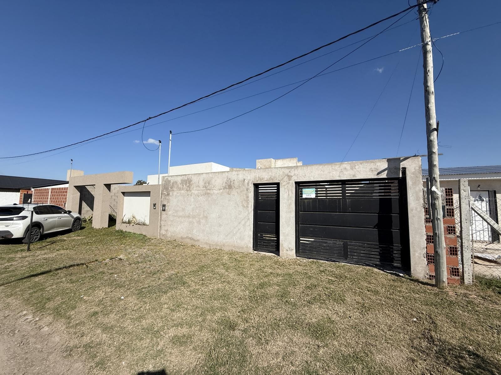 3-bedroom house for sale (under construction). With a patio and garage. Puerta del Sol neighborhood. Campana