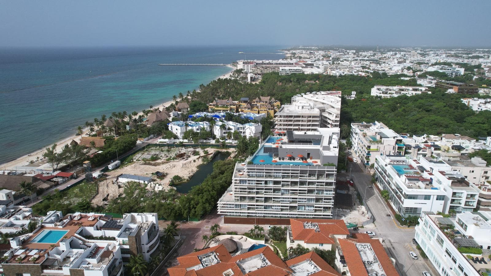For Sale | 2-Bedroom Apartment with Lock-Off and Partial Ocean View – Singular Dream