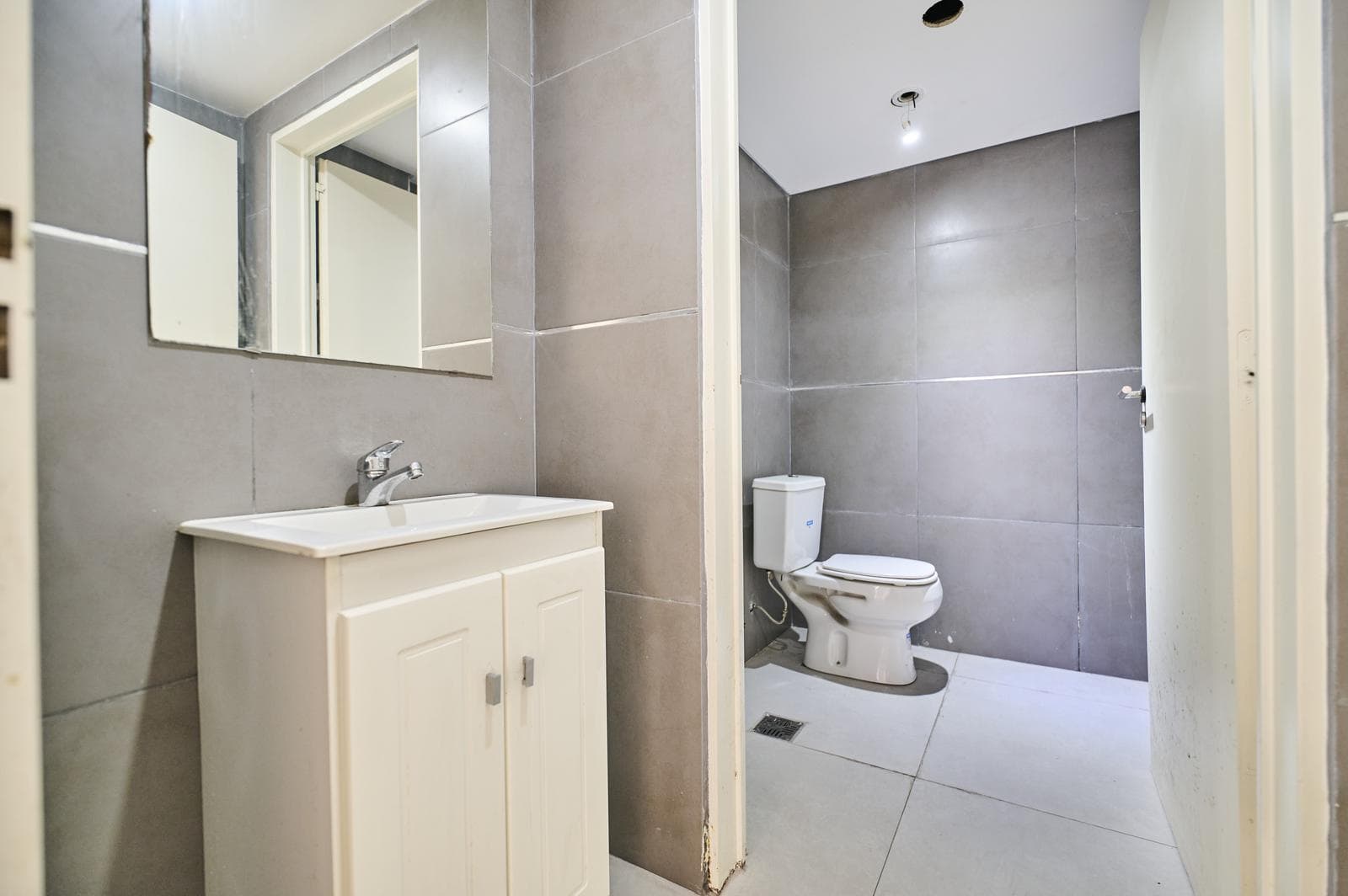 Commercial Space for Rent in Villa Crespo, Suitable for Various Types of Businesses