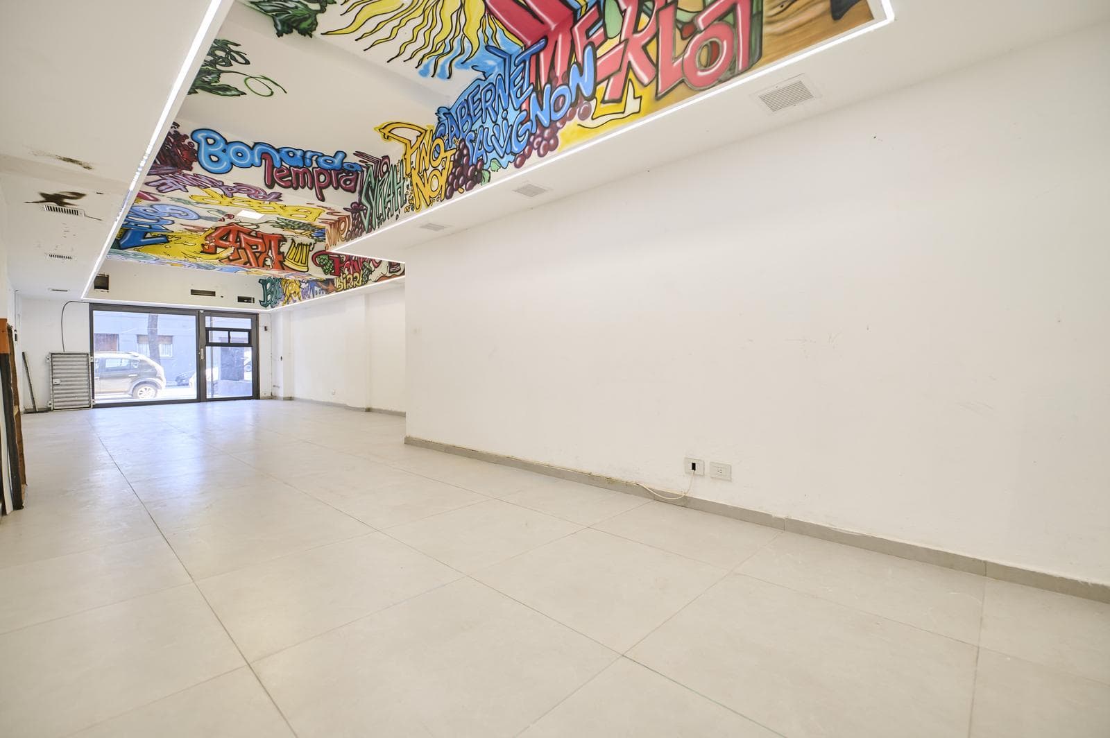 Commercial Space for Rent in Villa Crespo, Suitable for Various Types of Businesses