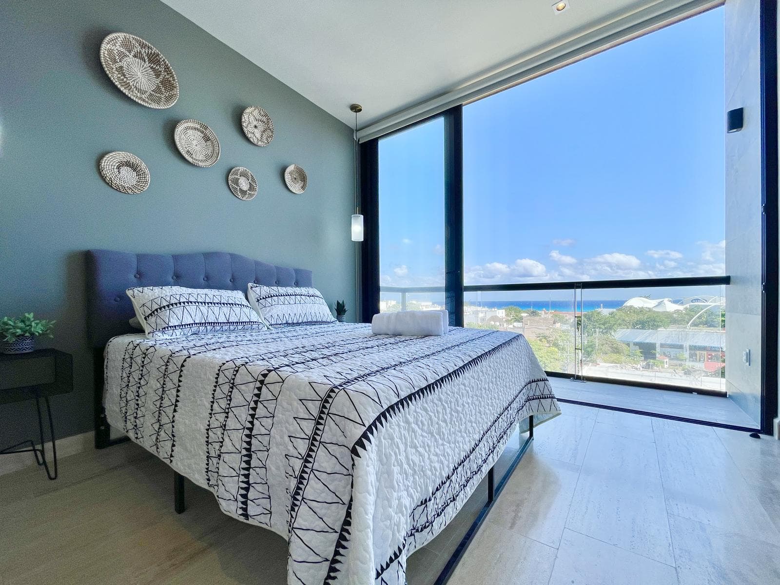 For Sale | 1-Bedroom Apartment with Ocean View – Musa del Carmen