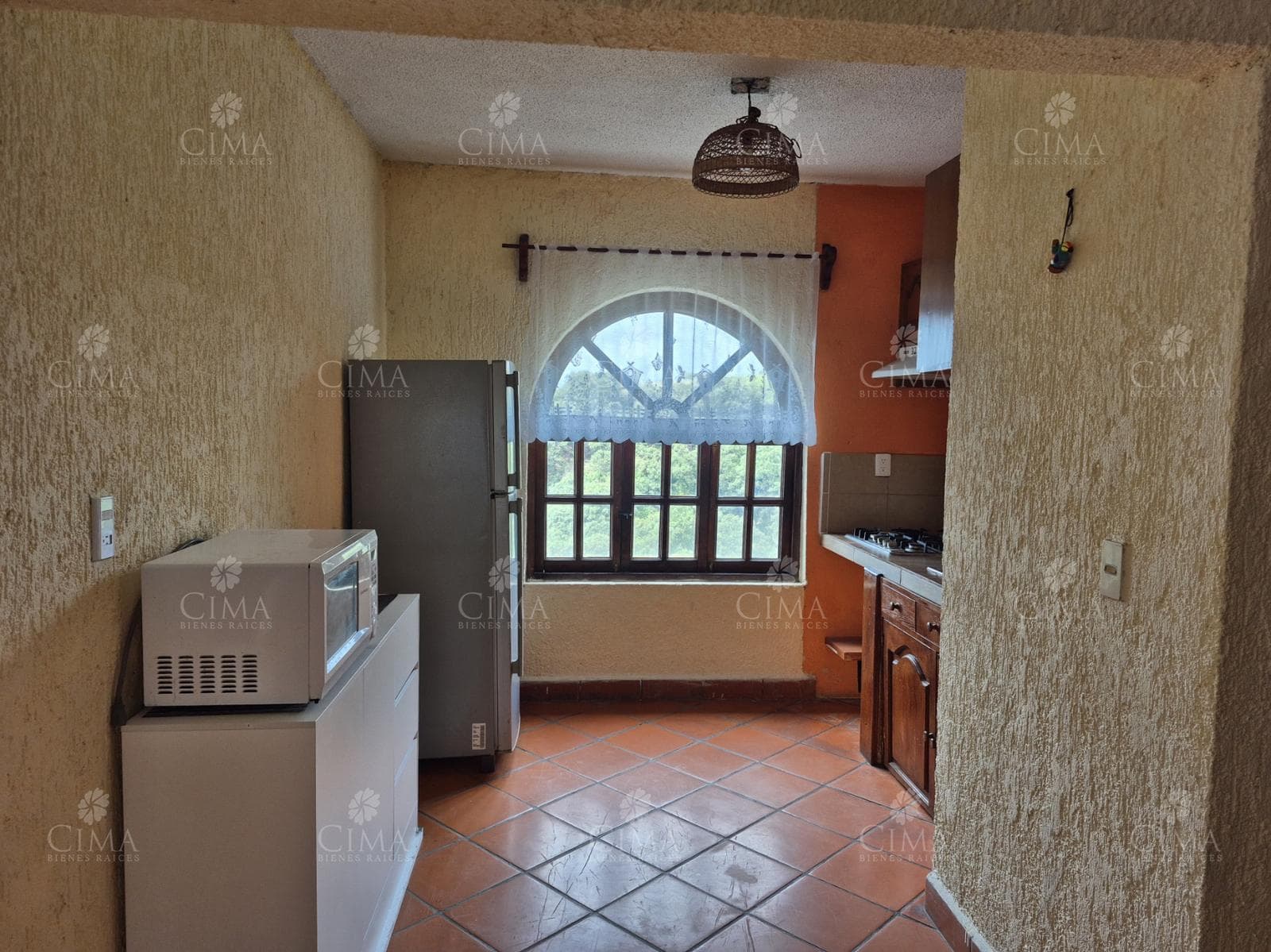 House for Sale with Spectacular Views in Lomas Tetela - V411
