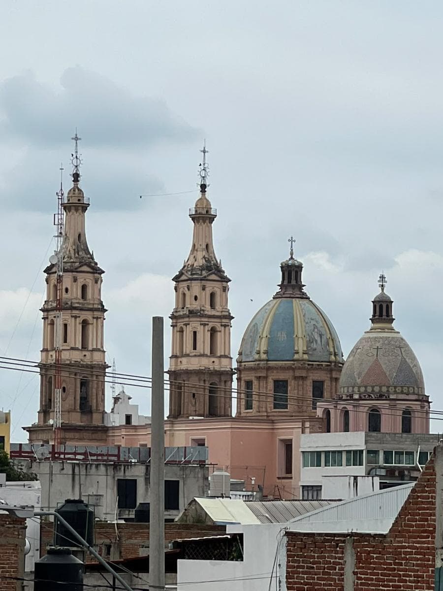 Furnished 2-Bedroom Apartment in the Obregón Neighborhood