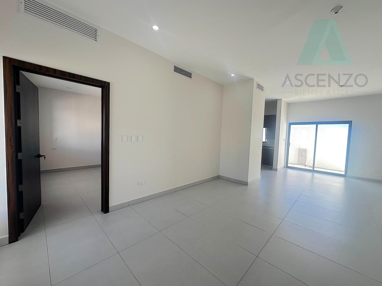 YOUR NEW HOME IS IN CONDESA REJÓN, Walval