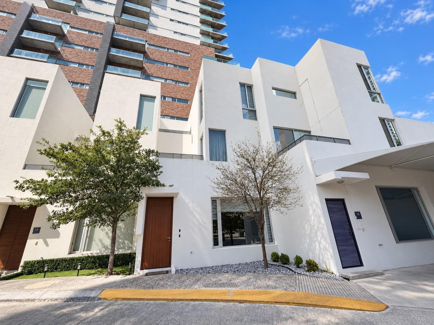 RESIDENTIAL VILLA FOR SALE IN NUEVO SUR, MONTERREY