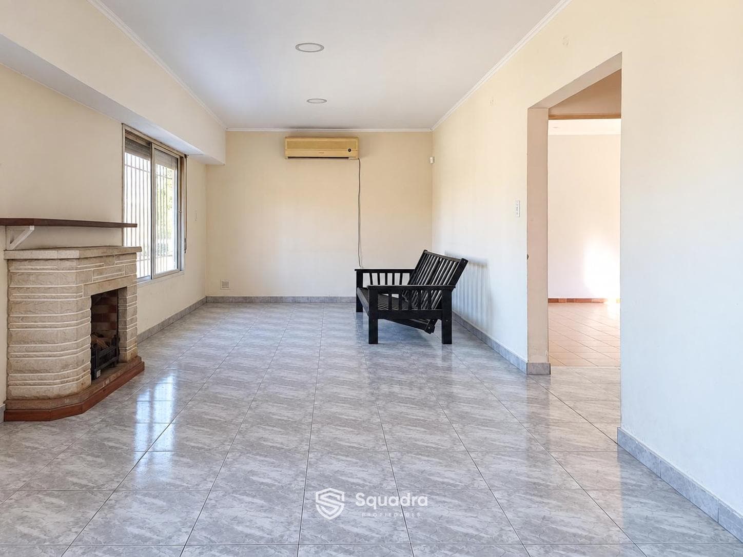 FOR SALE | TRADE - 2-bedroom house with commercial space and garage in Pueblo Esther. QUALIFIES FOR A MORTGAGE.