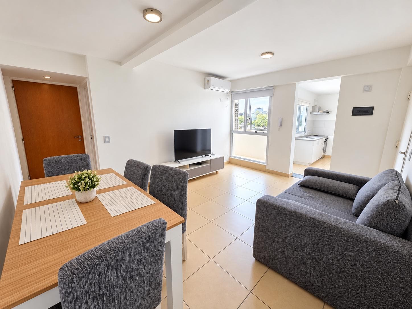 2-ROOM APARTMENT FOR SALE WITH BALCONY IN PARQUE CHAS