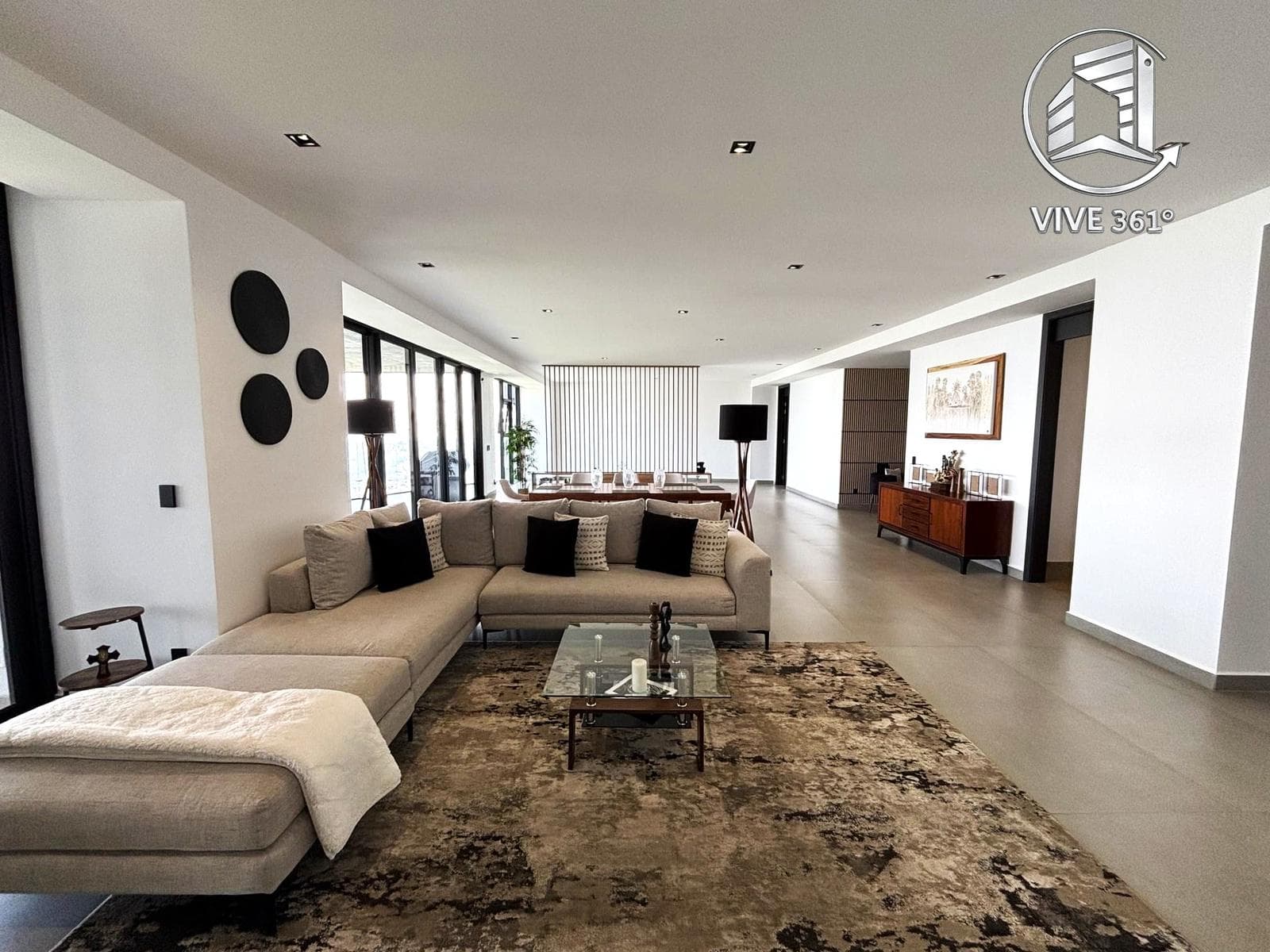 Bosque Real Residences for Sale