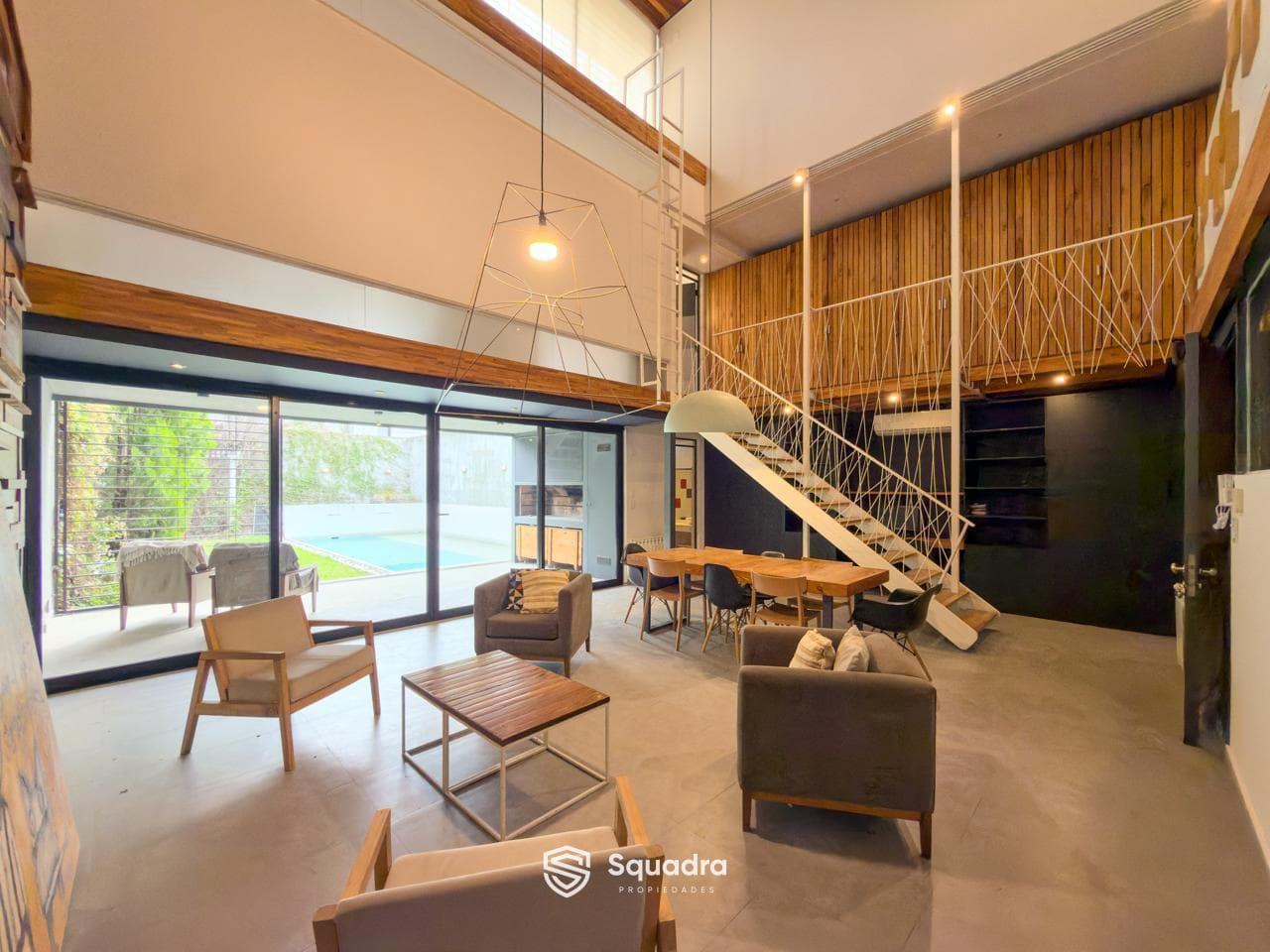 FOR SALE - Designer 3-bedroom house with pool and garage - Echesortu, Rosario.