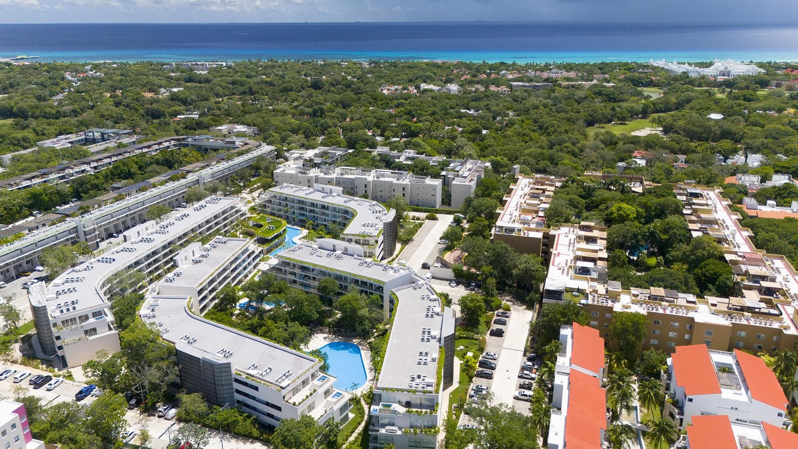 THE LEAF - 3-Bedroom Lock-Off Condo for Sale in Playacar Phase II, Playa del Carmen. Exclusive condo with guaranteed appreciation in the Riviera Maya.