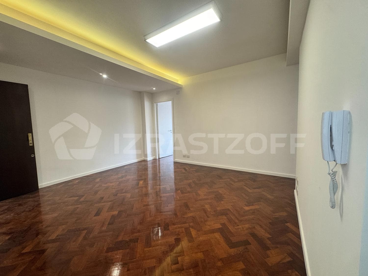 COMMERCIAL OFFICE FOR SALE, COMPLETELY RENOVATED - SAN NICOLÁS, A FEW METERS FROM AV. CALLAO, BUENOS AIRES CITY
