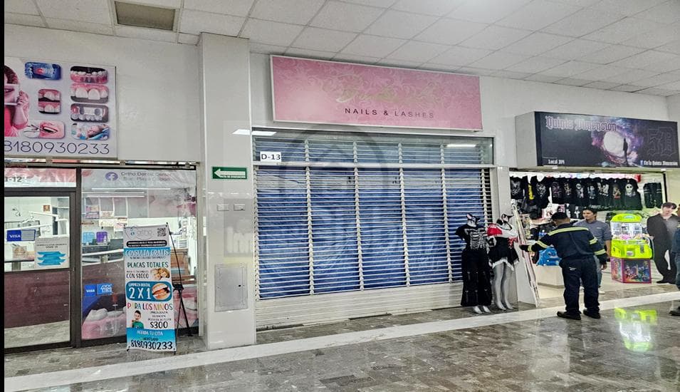 EXCELLENT COMMERCIAL PROPERTY ON ROMULO GARZA AVENUE, PLAZA OPCION, SAN NICOLAS, NL