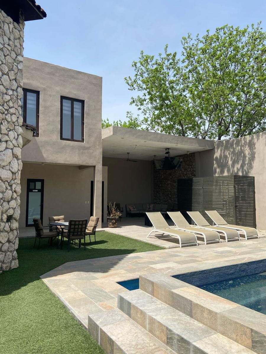 House for Sale or Rent - Nogalar del Campestre, North of Saltillo