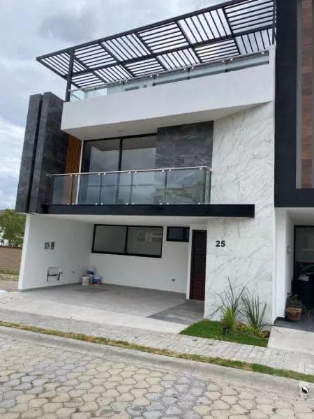 House for Sale - Parque Veracruz - Lomas de Angelopolis