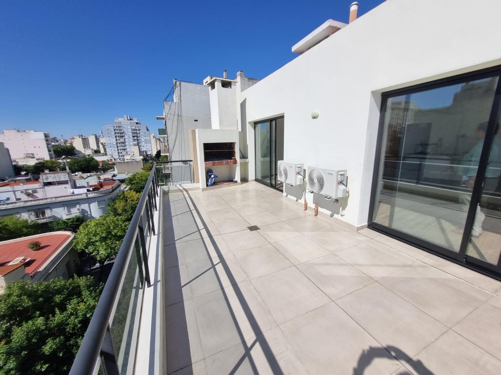 BRAND-NEW, DIVISIBLE STUDIO APARTMENT WITH BALCONY FOR SALE IN SAN CRISTÓBAL