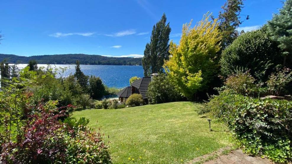 House on the Shores of Lake Nahuel Huapi in Bariloche