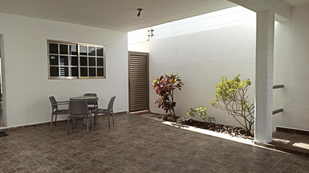 Fully Furnished House for Rent in Isla Azul, at the Corner of Av. Huayacán and Av. Colosio, Cancún