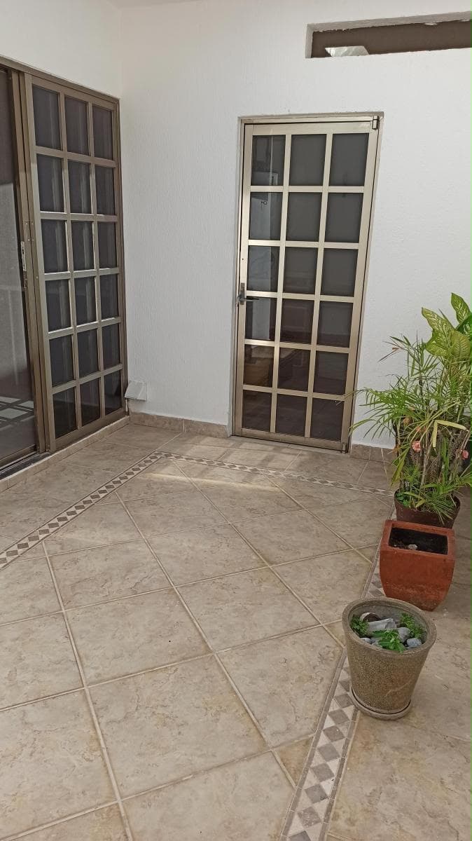 Fully Furnished House for Rent in Isla Azul, at the Corner of Av. Huayacán and Av. Colosio, Cancún