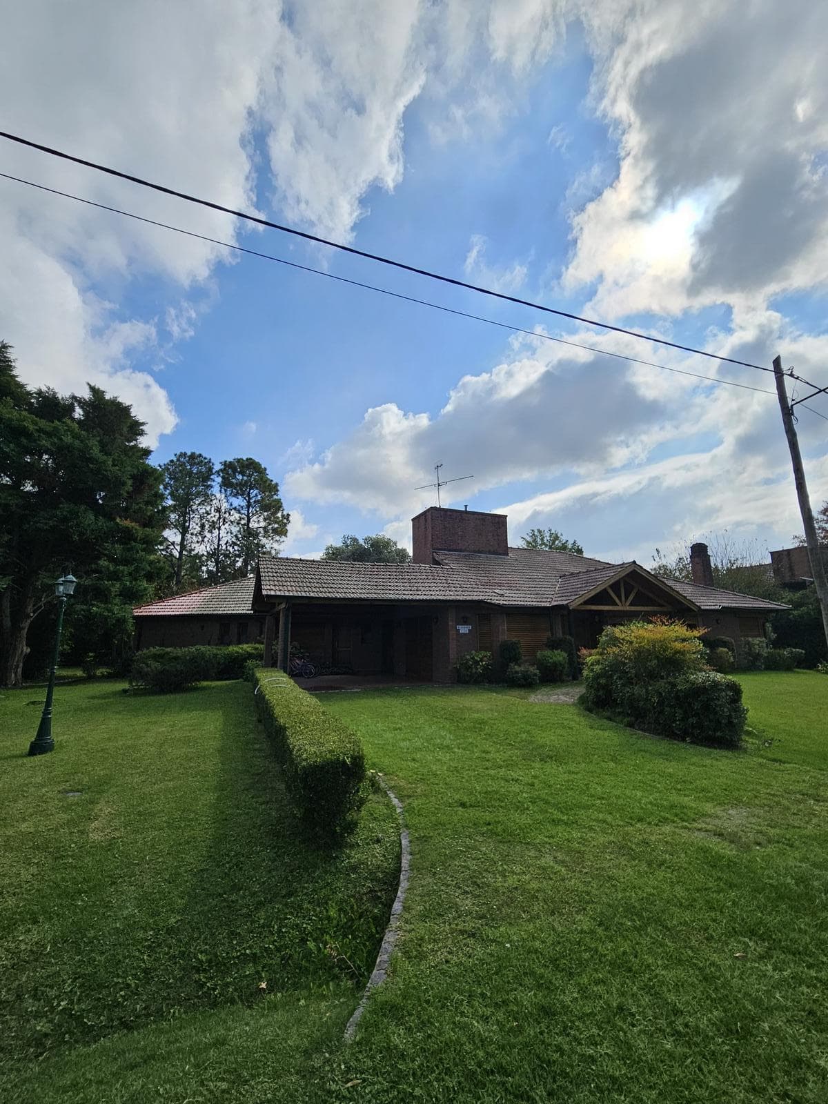 House for rent or sale in Golfers Pilar Country Club - exchange
