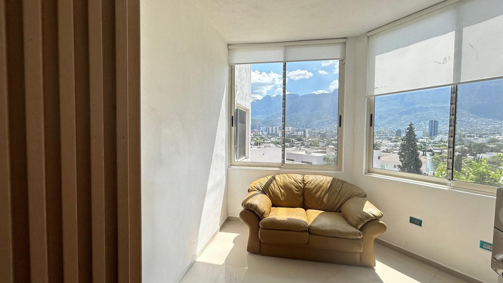 Loft-Style Apartment for Rent in Fuentes del Valle, Fully Equipped and Furnished