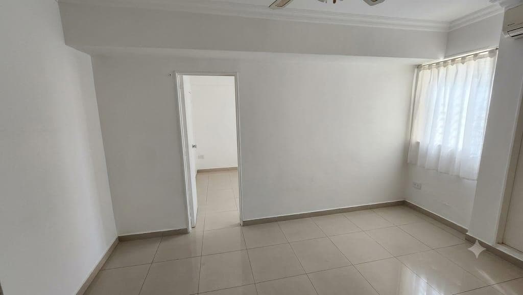 FOR SALE: Two-room apartment in Recoleta