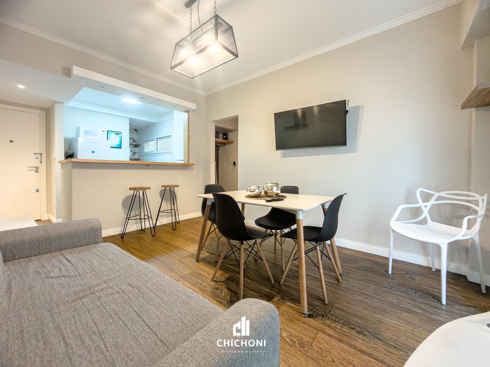 Short-term rental - Two weeks or one month - Downtown area