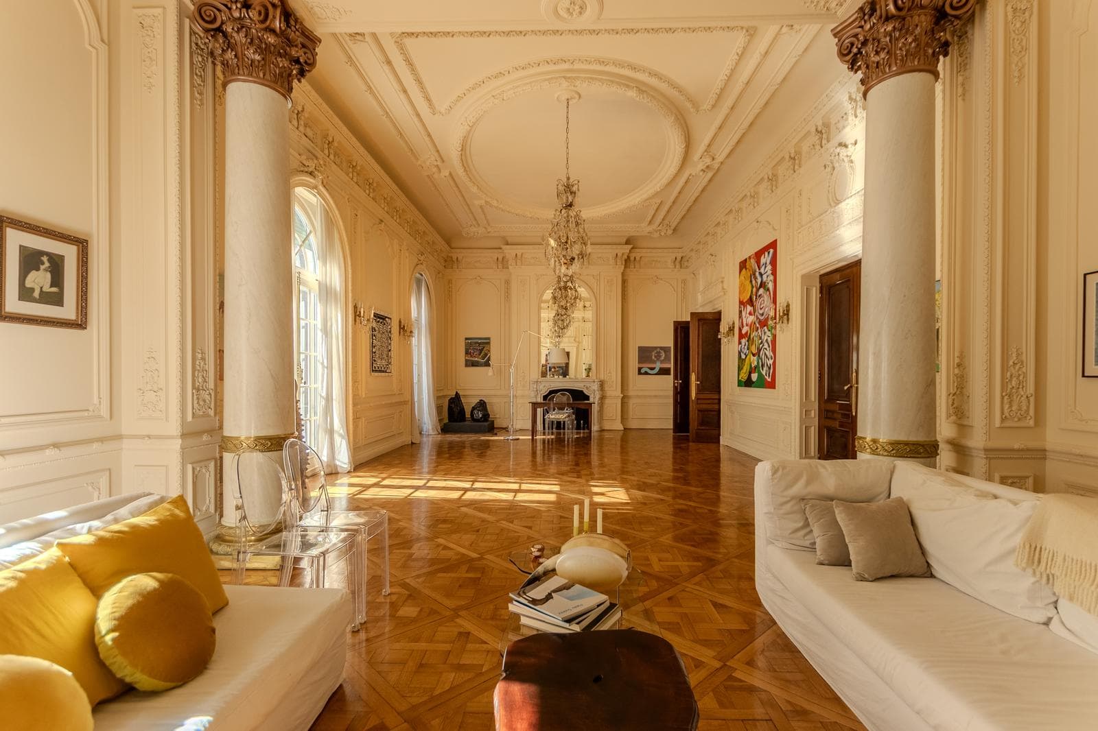 Exclusive and One-of-a-Kind Apartment Suitable for Professionals