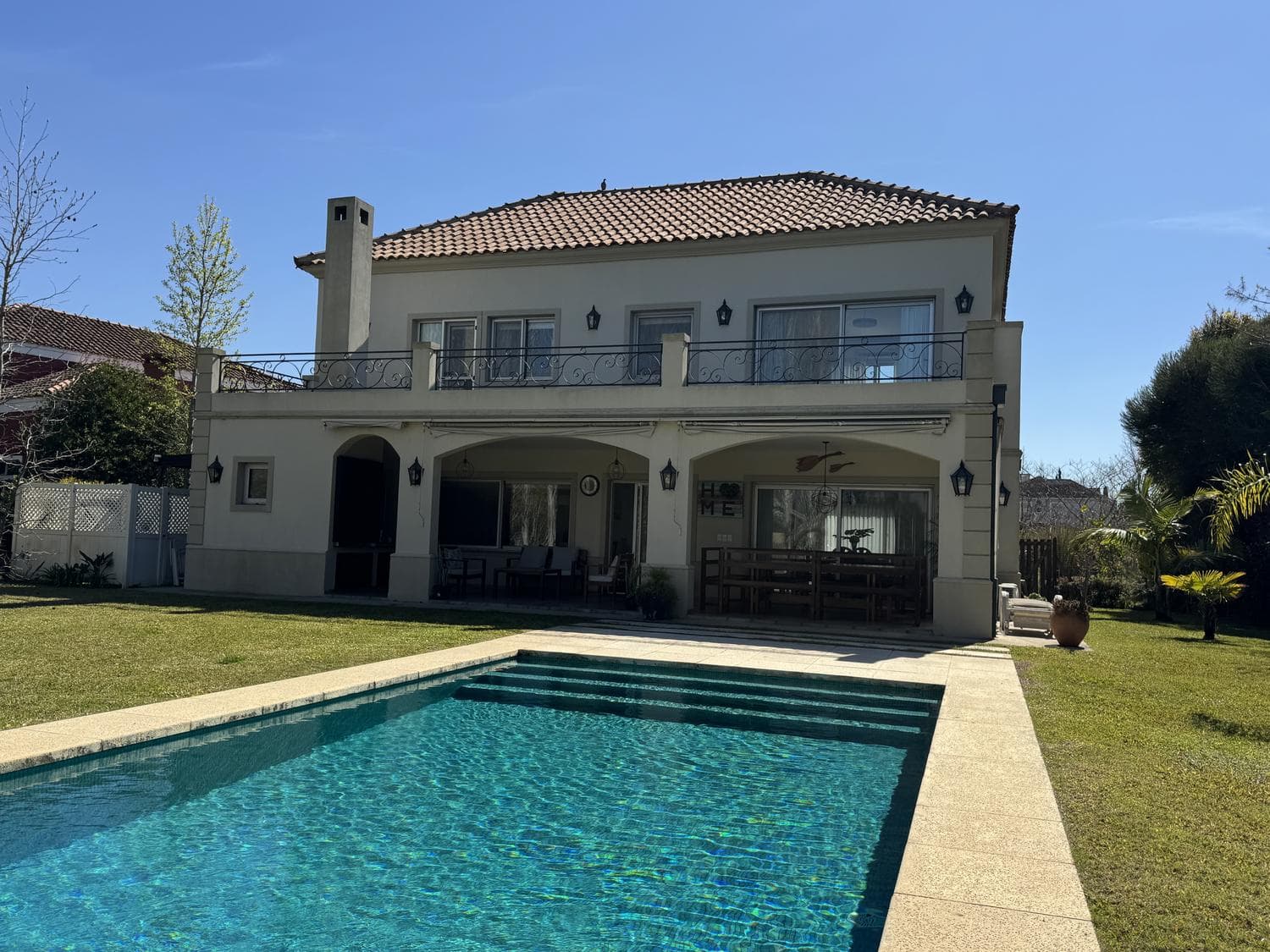 House for Sale or Annual Rent - LA ALAMEDA NEIGHBORHOOD - Al Agua - 4 bedrooms