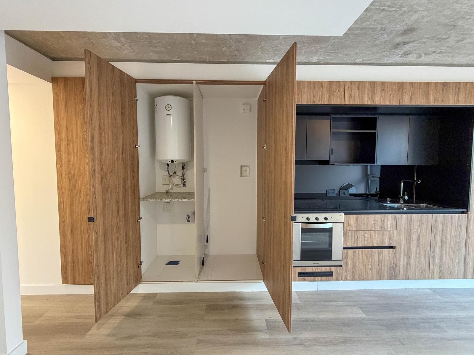 Premium 1-bedroom apartment for sale just a few meters from Oroño