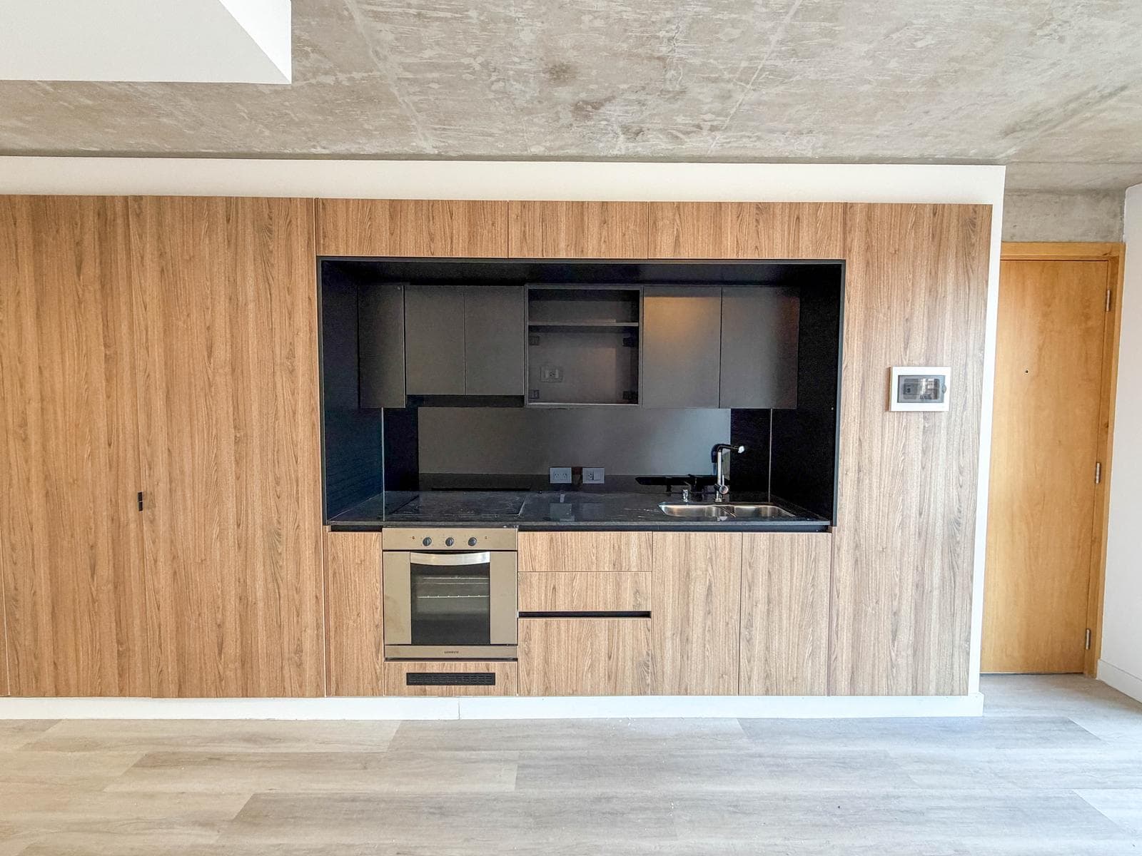 Premium 1-bedroom apartment for sale just a few meters from Oroño