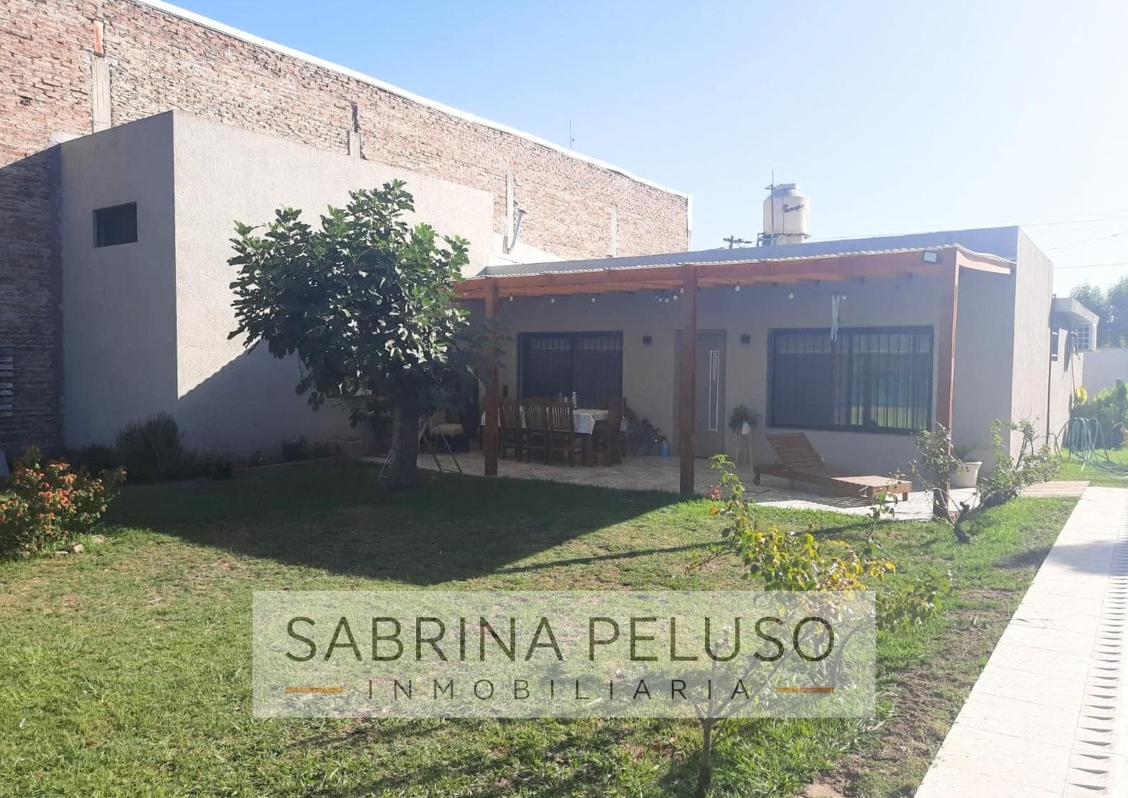 Alquiler Casa quinta 3 ambientes con pileta- Paso Del Rey a 50 mts de Au.Acceso Oeste
